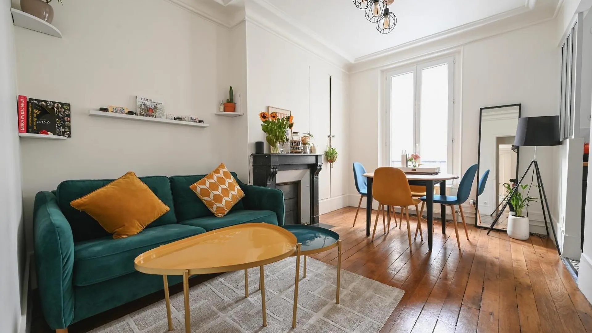 Appartement Cosy A Montmartre Paris Apartment